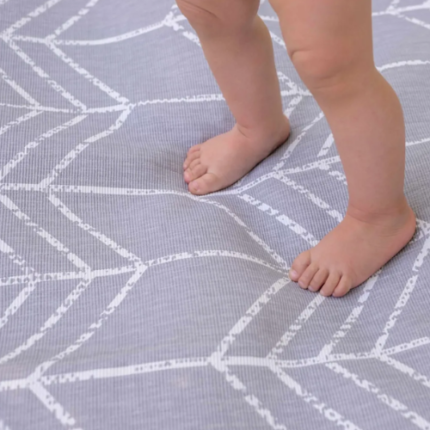 Tapete de gateo doble faz . Es una alfombra de juego y gateo decorativa para tus espacios del hogar. Tapete hogar
